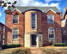 Building Photo - 1035 Claytonia Terrace