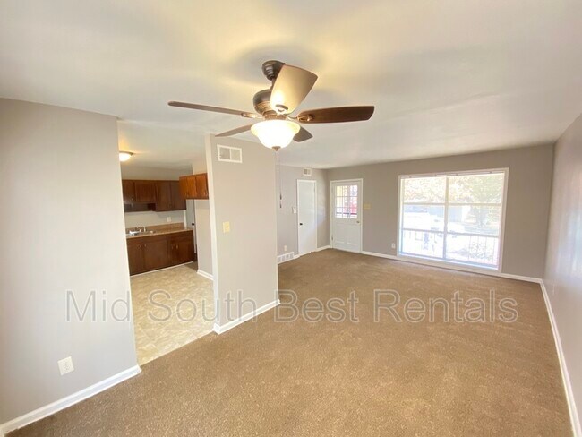Building Photo - 3511 Hallbrook St