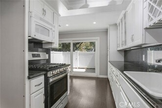 Building Photo - 6443 Shady Lawn Dr