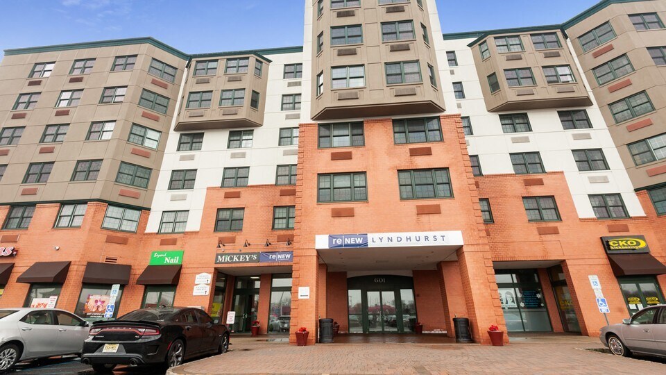 ReNew Lyndhurst Apartments Lyndhurst, NJ