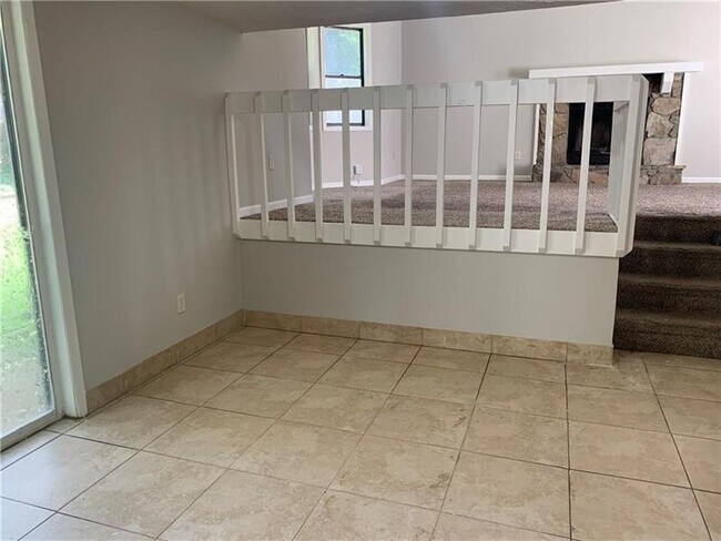 Building Photo - 5132 Station Cir
