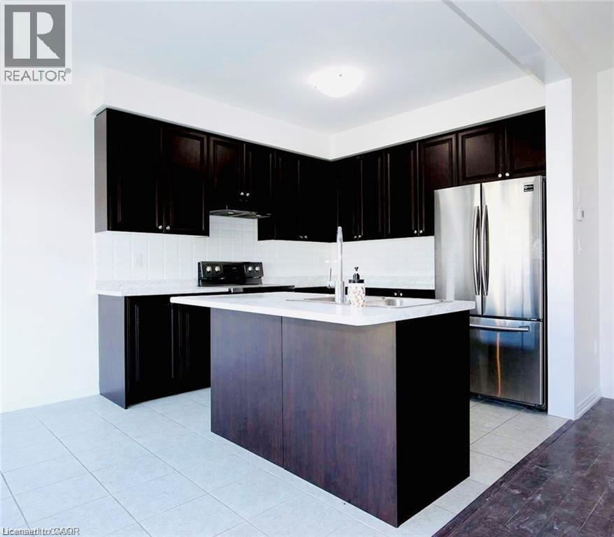 Building Photo - 13 Honey Comb Tr