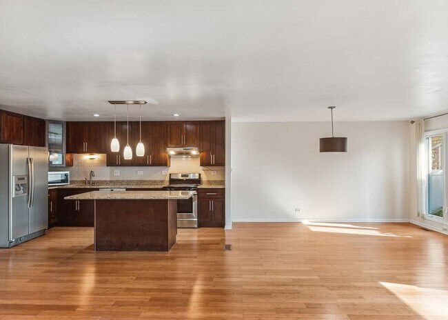 Comida - 527 Winston Ln