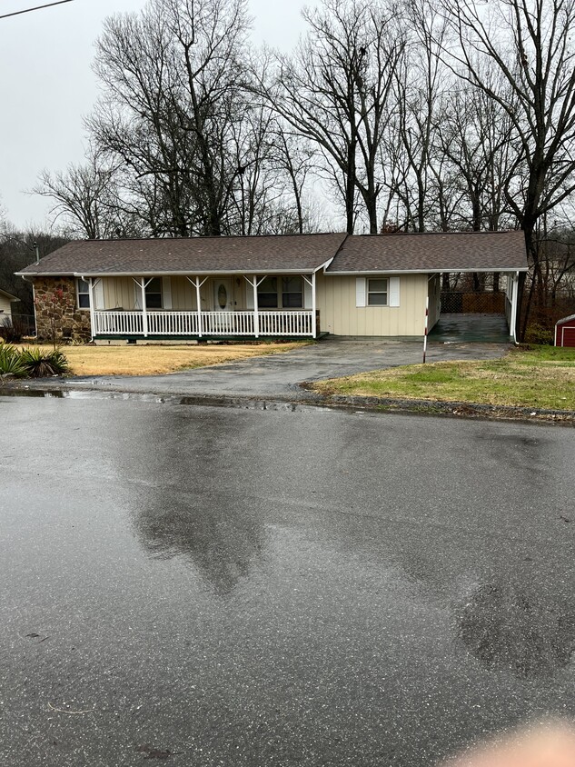 7249 Meadowbrook Cir, Knoxville, TN 37918 House Rental in Knoxville