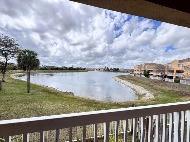 Building Photo - 5200 NW 31st Ave