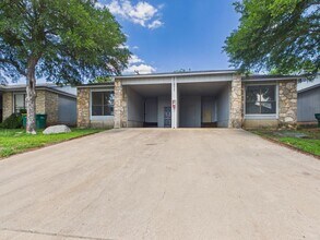 Building Photo - 901 Mayfield Dr