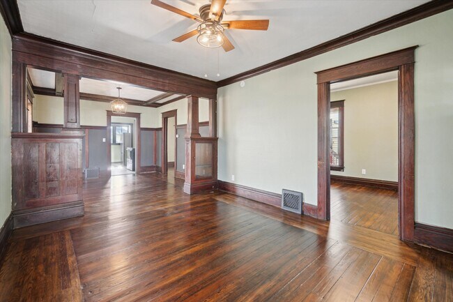Foto del edificio - 1809 Maplewood Ave
