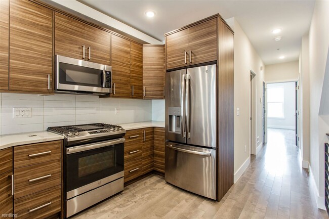 Building Photo - 3 br, 2 bath Duplex - 2647 FEDERAL ST Unit 1