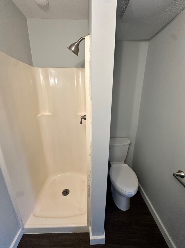 Foto del edificio - 268 S Main St