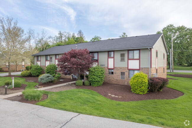 Building Photo - Ravenna Woods Apartments