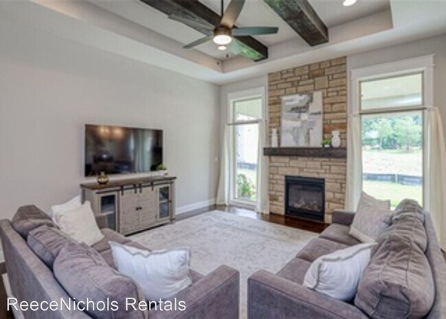 Foto del edificio - 4 br, 3 bath House - 18005 High Street