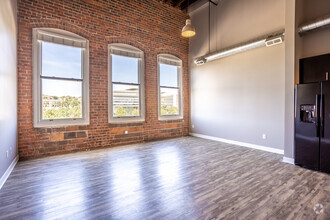 Interior Photo - 14Forty
