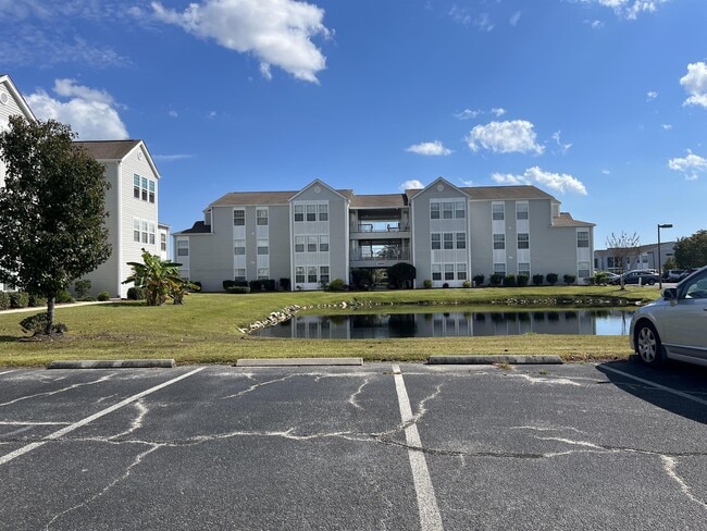 Building Photo - 2266 Huntingdon Dr