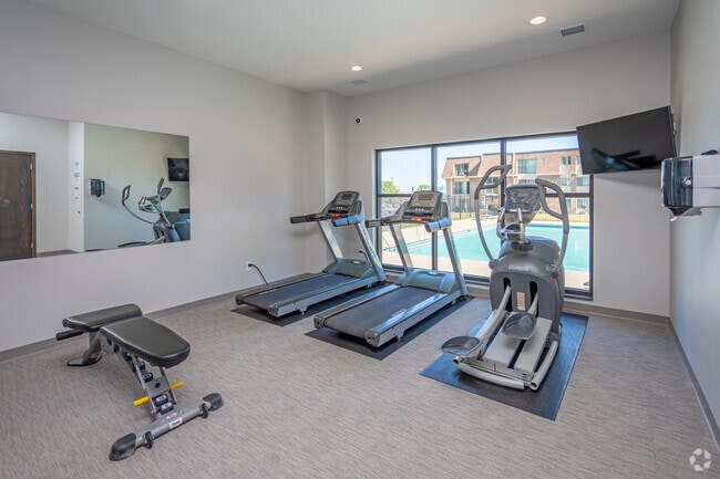 Fitness - River Ridge Apartments