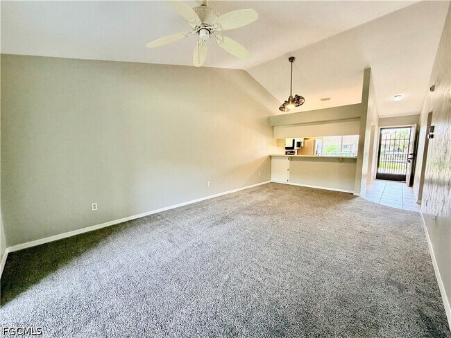 Foto del edificio - 13076 Cross Creek Ct