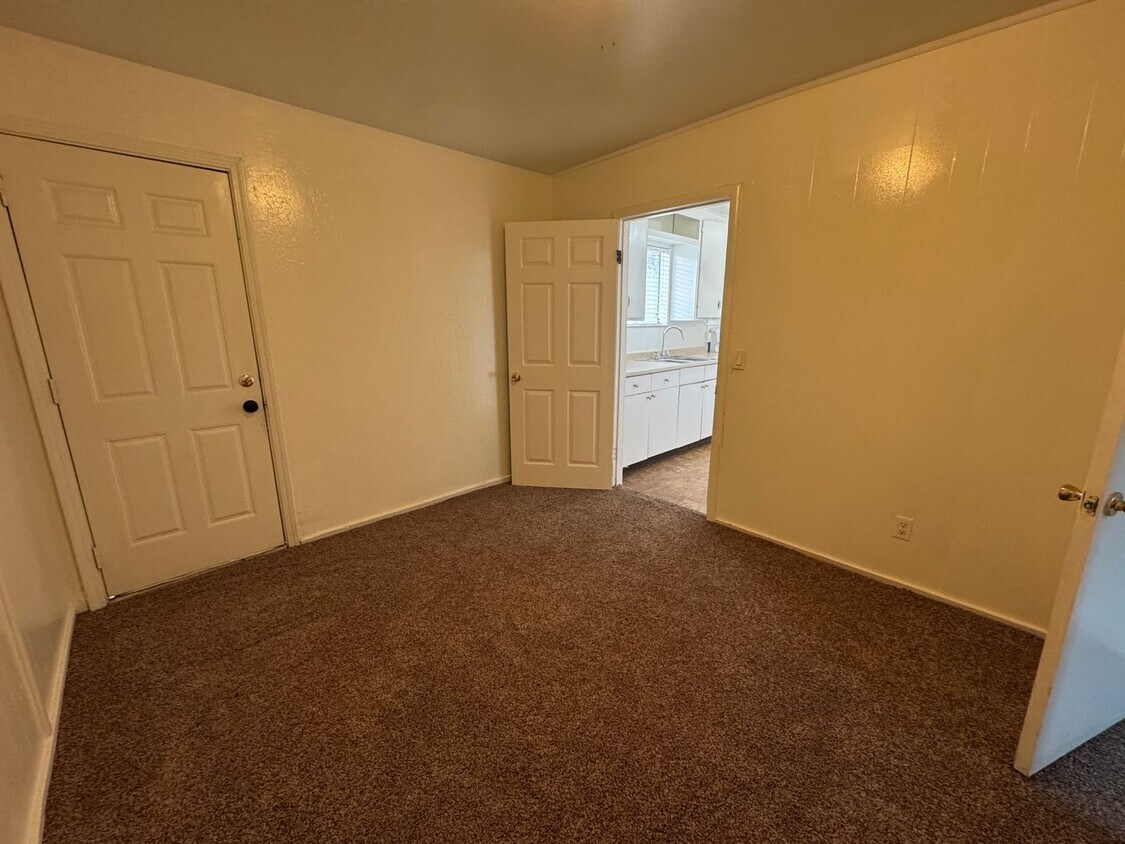 Foto del edificio - 2282 Maple St