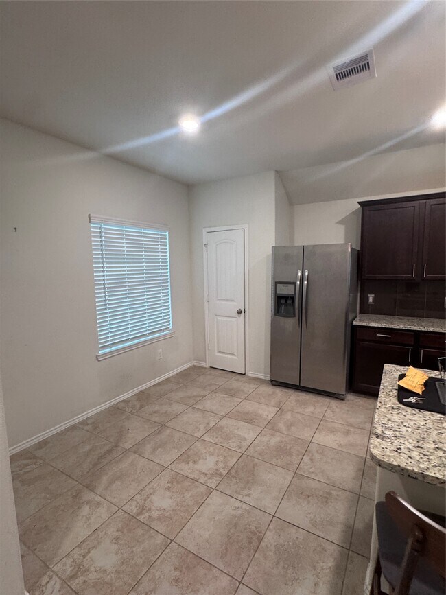 Building Photo - 737 Montclair Mist Ln