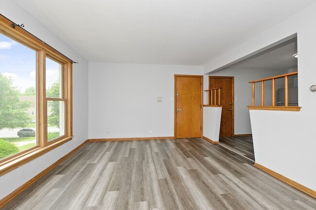 Interior Photo - 1514-20 W. 99th St. Chicago IL