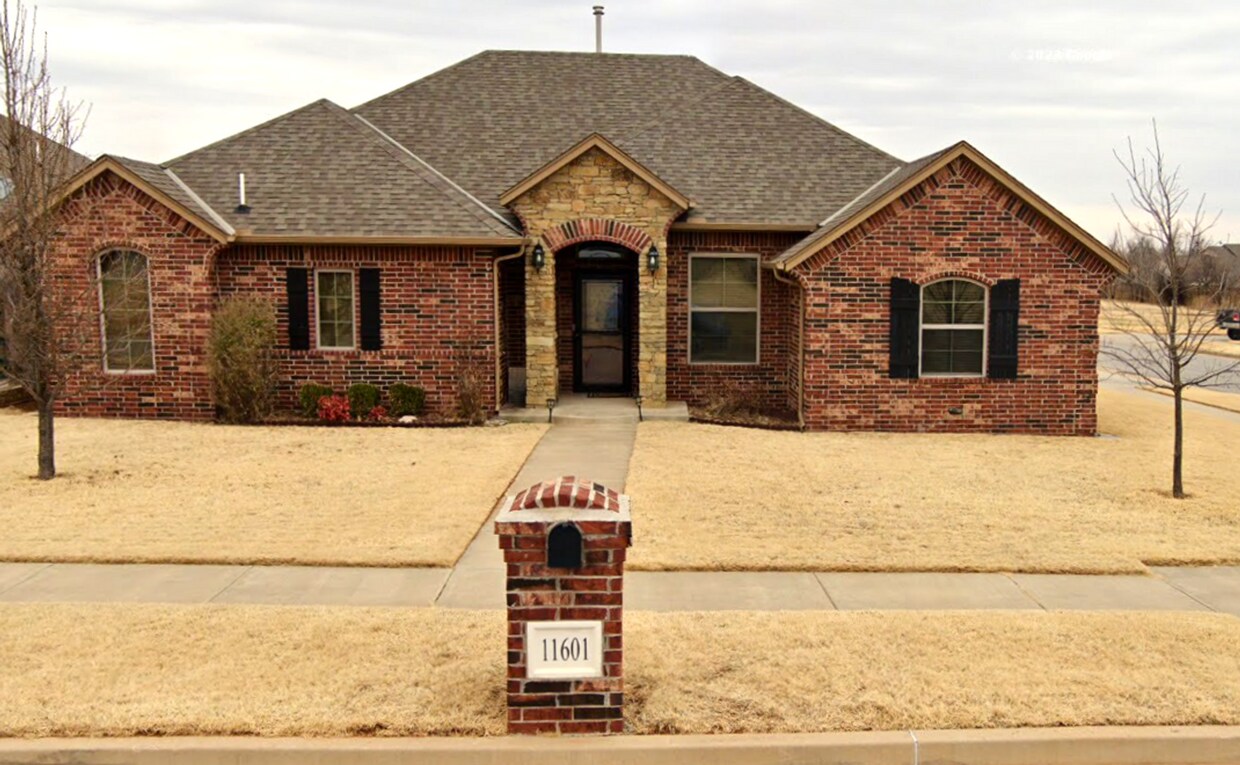 Primary Photo - Welcome to this beautiful brick home locat...