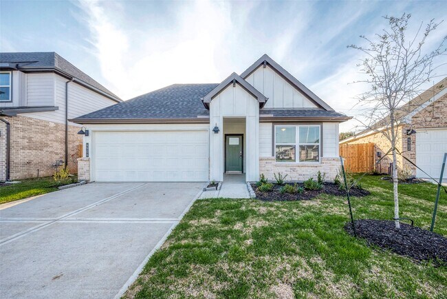 Foto del edificio - 4906 Edgewood Dr