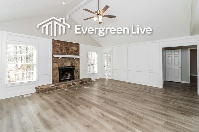 Building Photo - 5040 Waterford Dr SW