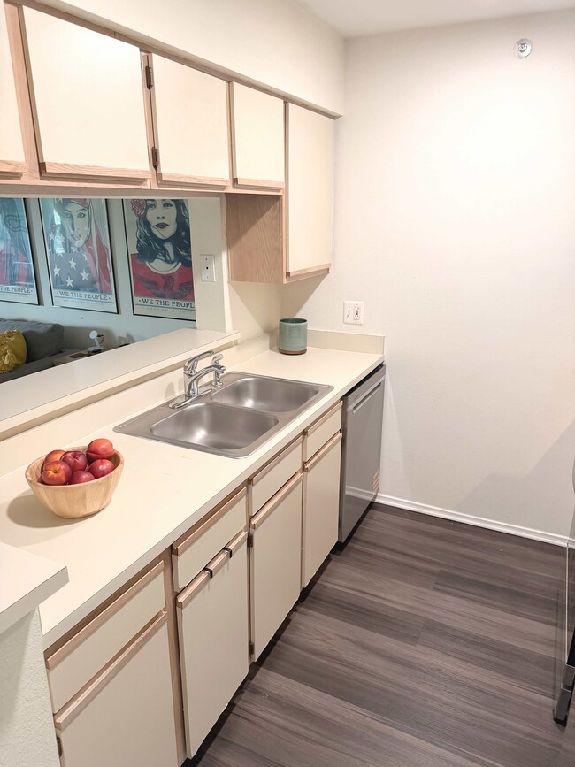 Building Photo - 3315 Wyndham Cir