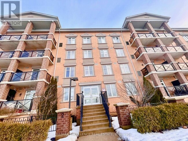 Building Photo - 2 Colonial Dr