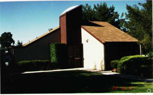 Primary Photo - Leisureville Mobile Home Park