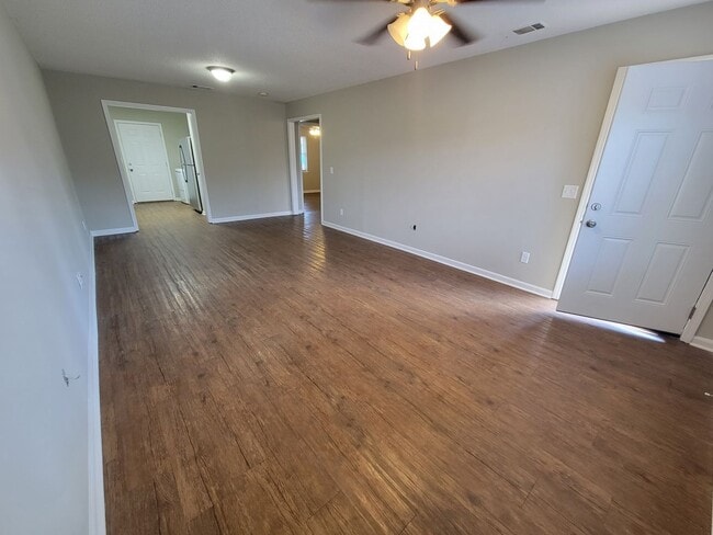 Building Photo - 014 Southern Cove