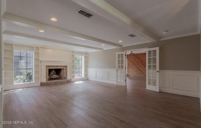 Foto del edificio - 4944 Mariners Point Dr