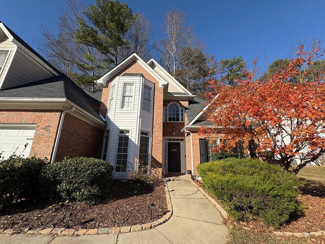 Building Photo - Room in House on Mountain Oaks Pkwy