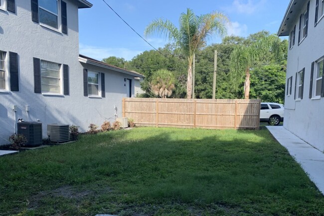 Courtyard - Southsider Apartments