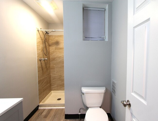 Building Photo - 5028 Wayne Ave