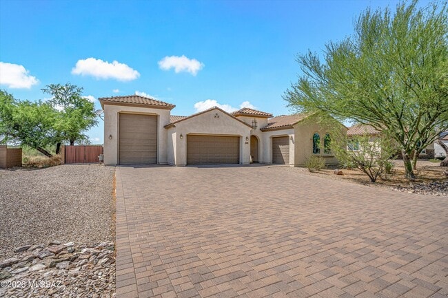 Building Photo - 2447 Wychwood Ct