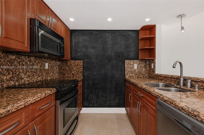 Foto del edificio - 4520 SW 68th Ct Cir