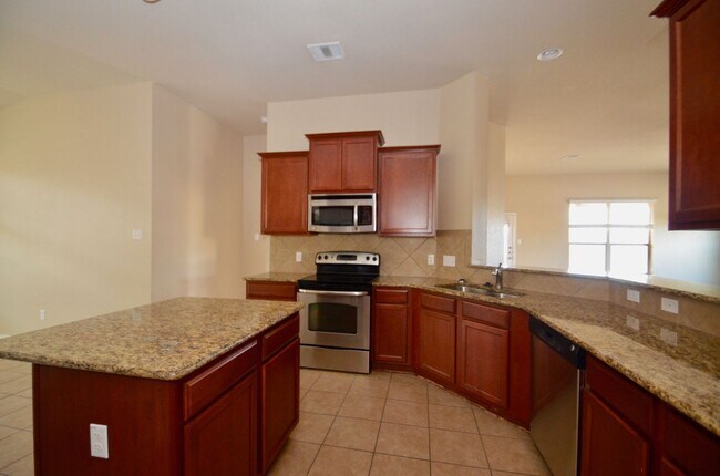 Building Photo - BEAUTIFUL New Home Available NOW!