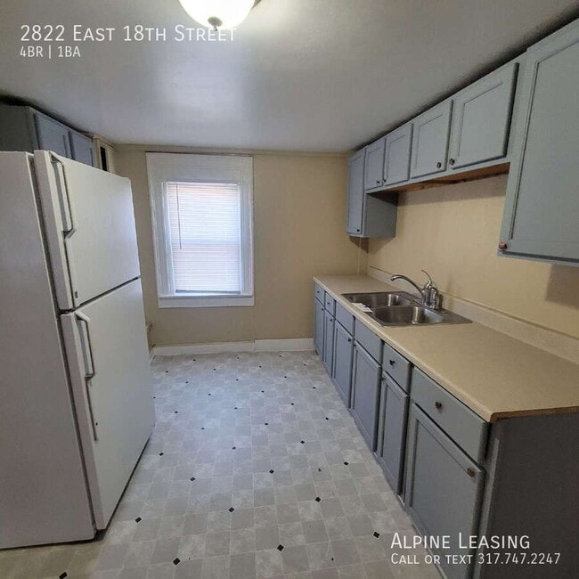 Building Photo - 2822 E 18th St