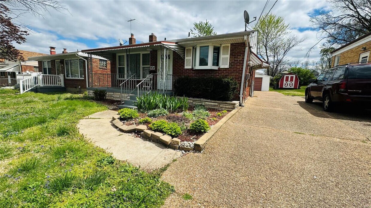 904 Pardella Ave, St. Louis, MO 63125 House Rental in St. Louis, MO
