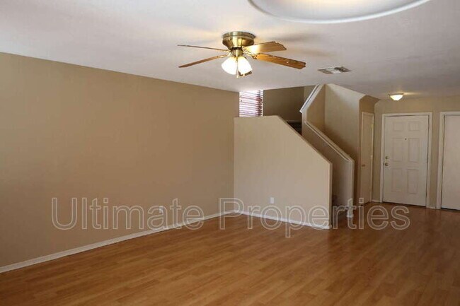 Foto del edificio - 12237 W Larkspur Rd