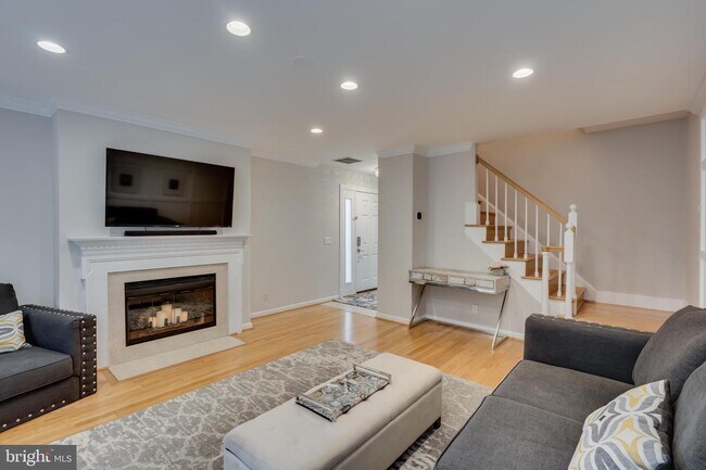 Foto del edificio - 122 Waterford Pl