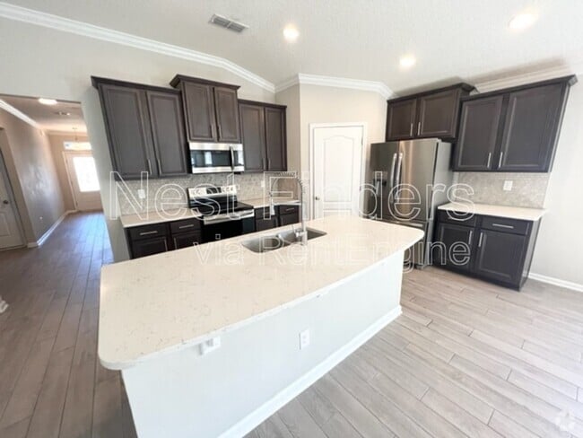Building Photo - 33 Pickett Dr