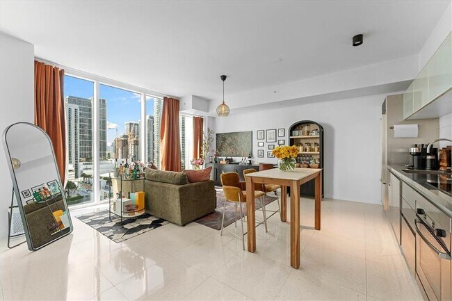 Foto del edificio - 1040 Biscayne Blvd