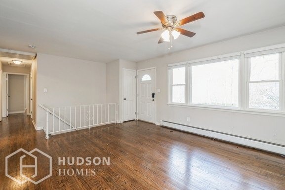 Building Photo - 19 Courtland Dr