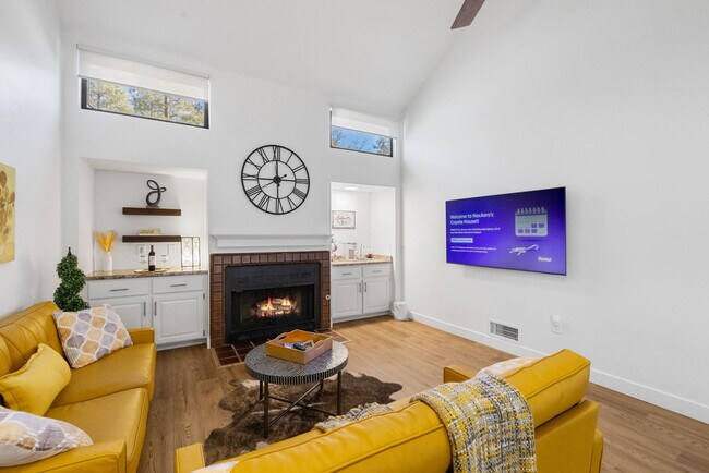 Foto del edificio - 1353 Coyote Rd