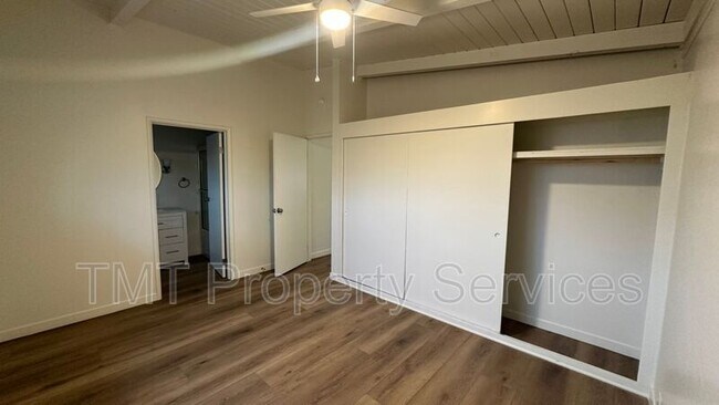 Foto del edificio - 17259 Walnut Ave