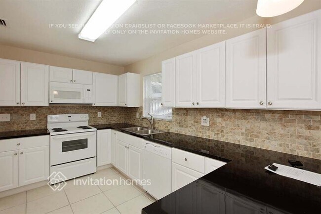 Building Photo - 21437 SW 88th Pl