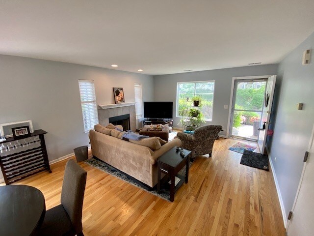Foto principal - 481 River Bend Rd