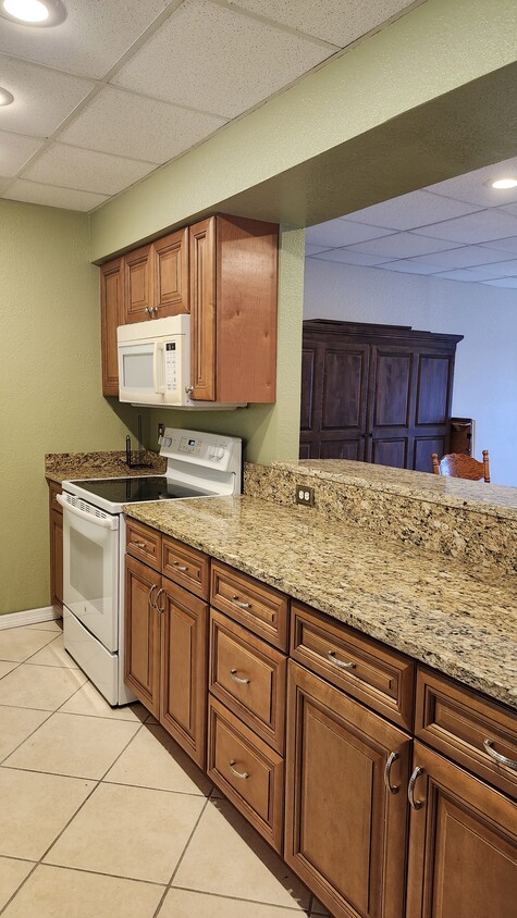 Foto principal - 3136 Harbor Blvd