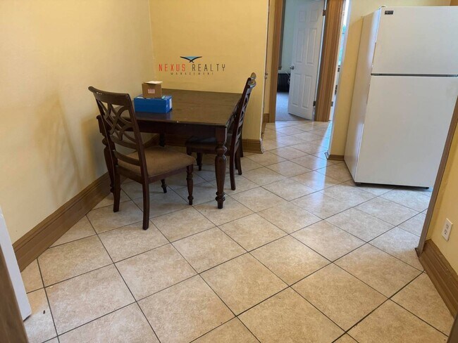 Foto del edificio - 26-28-28 96th St
