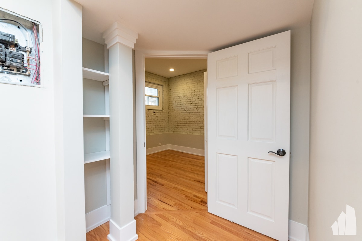 Foto principal - 1122 W Addison St